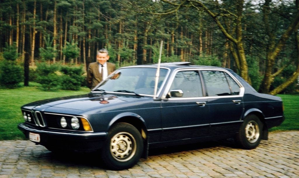 Deze afbeelding heeft een leeg alt-attribuut; de bestandsnaam is Godfried-voiture-1024x609.jpeg