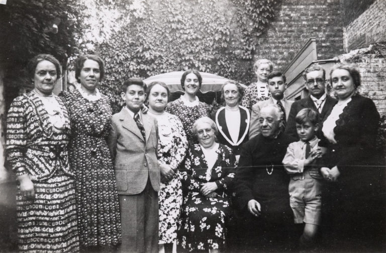 IX  Zeven indrukwekkende juffrouwen