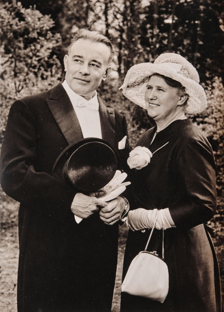 XVI  Clément en Colette Jamar Swerts