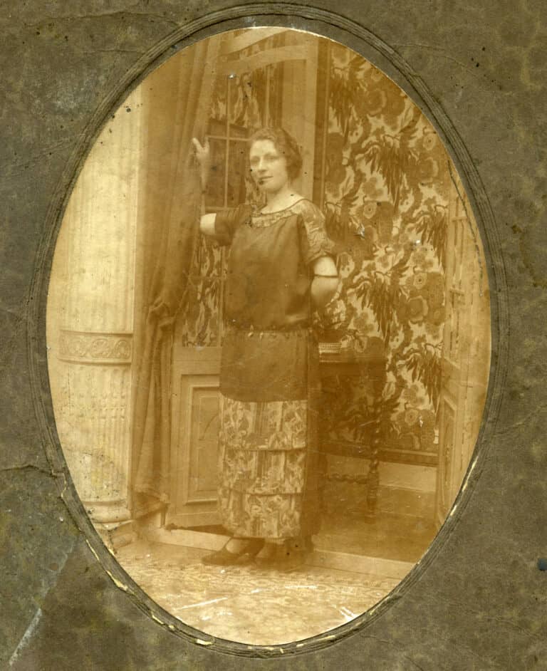 Maria Josephina De Cock (1903-1991)                    “MIT COCK” van “De Schuit”
